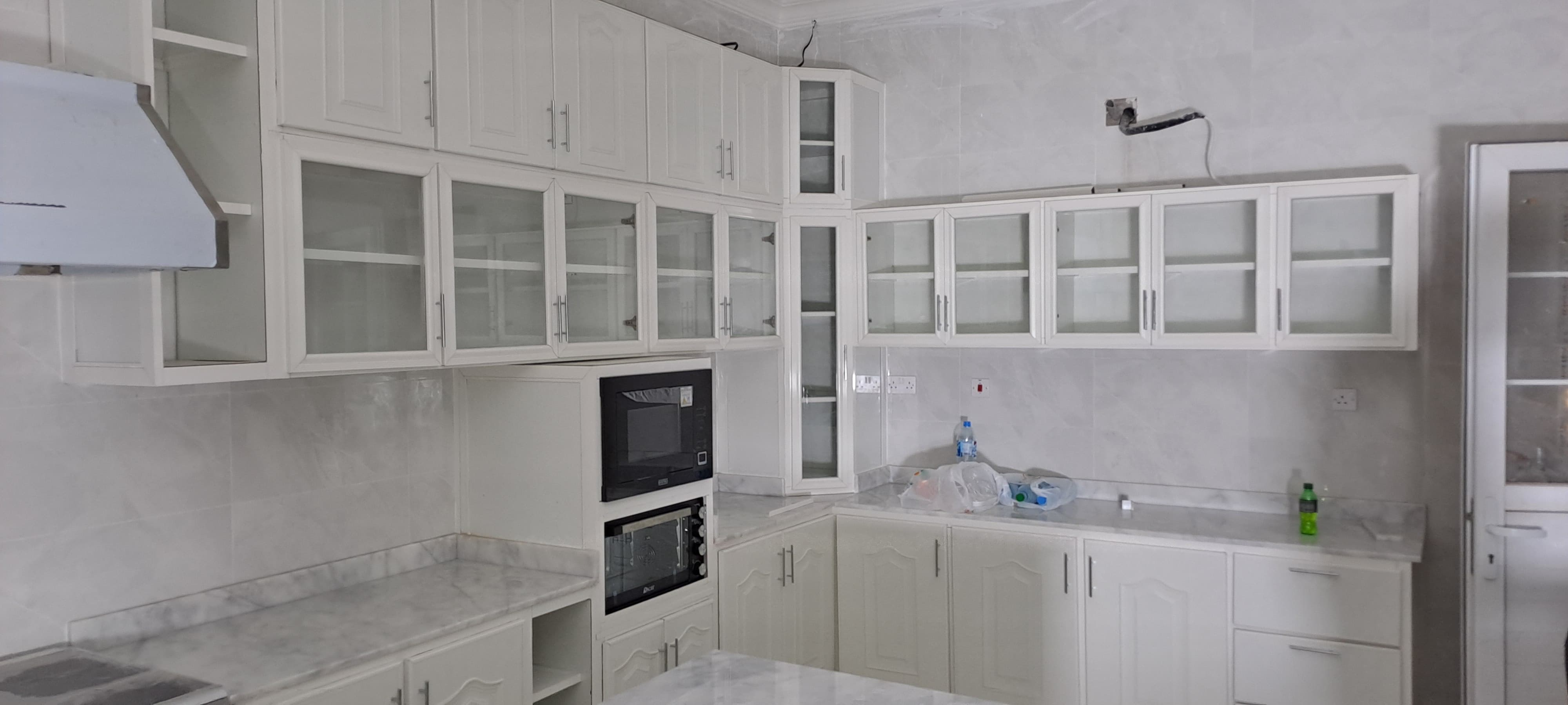 Contemporary Kitchen